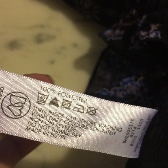 Woman’s  blouse size 12 - Picture 11 of 11